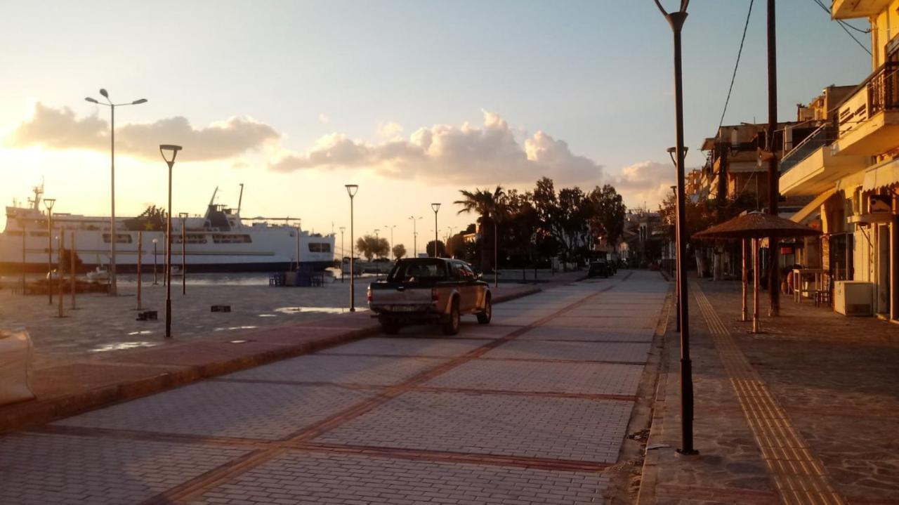 Gikas Aparthotel 3*