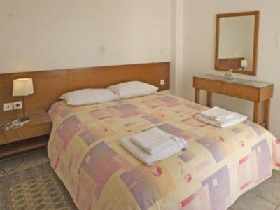 Gikas Aparthotel 3*